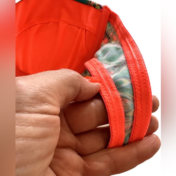 Beautiful swimming dress, never worn, absolutely gorgeous - Picture 7 of 7